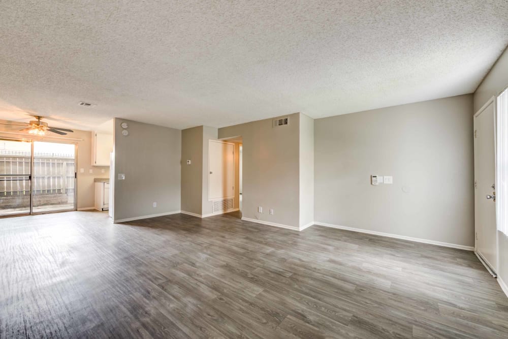 Living room at Sienna Heights Apartment Homes