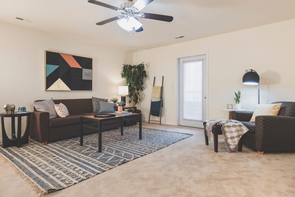 Living room at Sunchase Apartments in Greenville, North Carolina