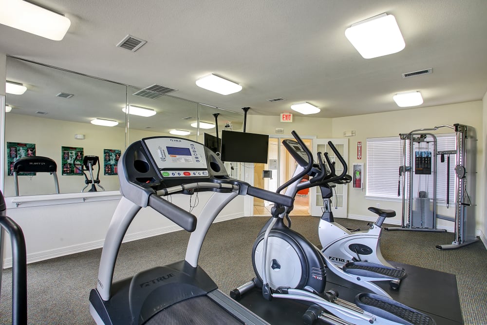 Enjoy Apartments with a Gym at Sterling Park Apartments 