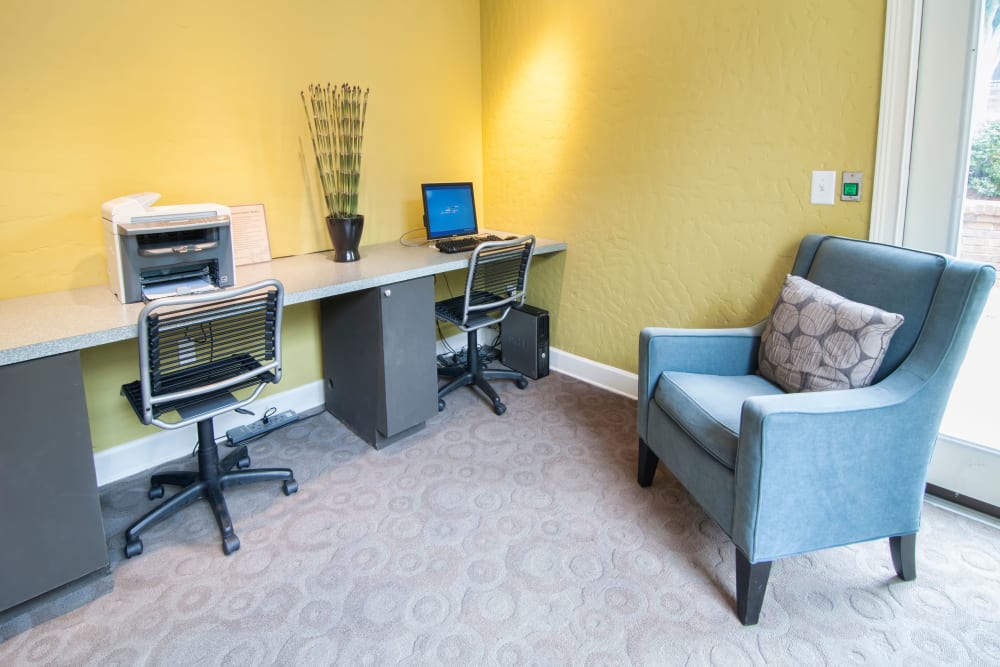 Business center with computers for resident use at Bellingham Apartment Homes in Marietta, Georgia