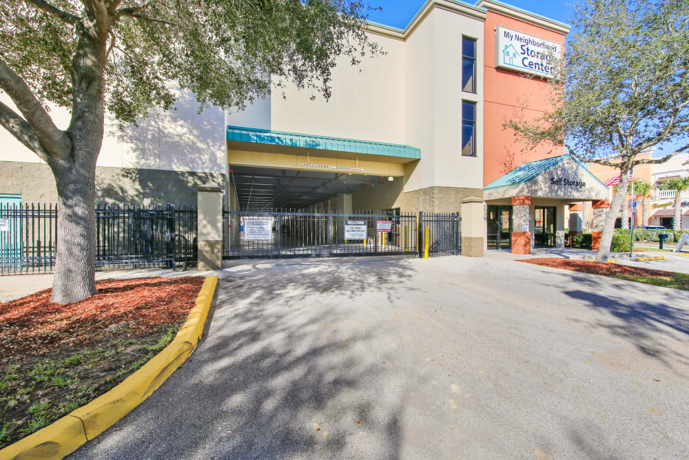 Self Storage Southwest Orlando Fl My Neighborhood Storage Center