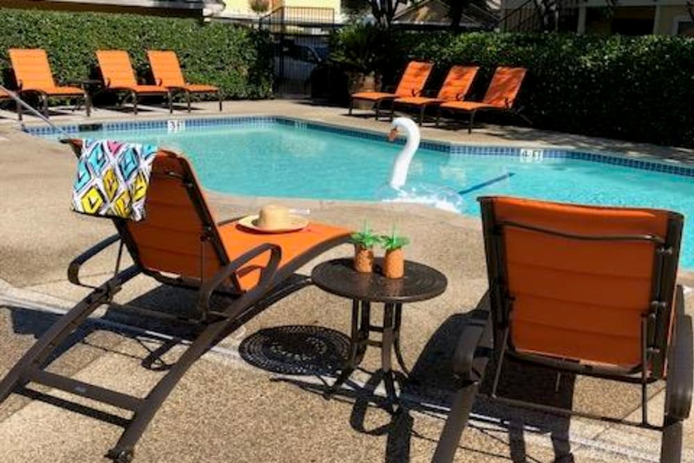 Heather Ridge offers a luxury swimming pool in Orangevale, California