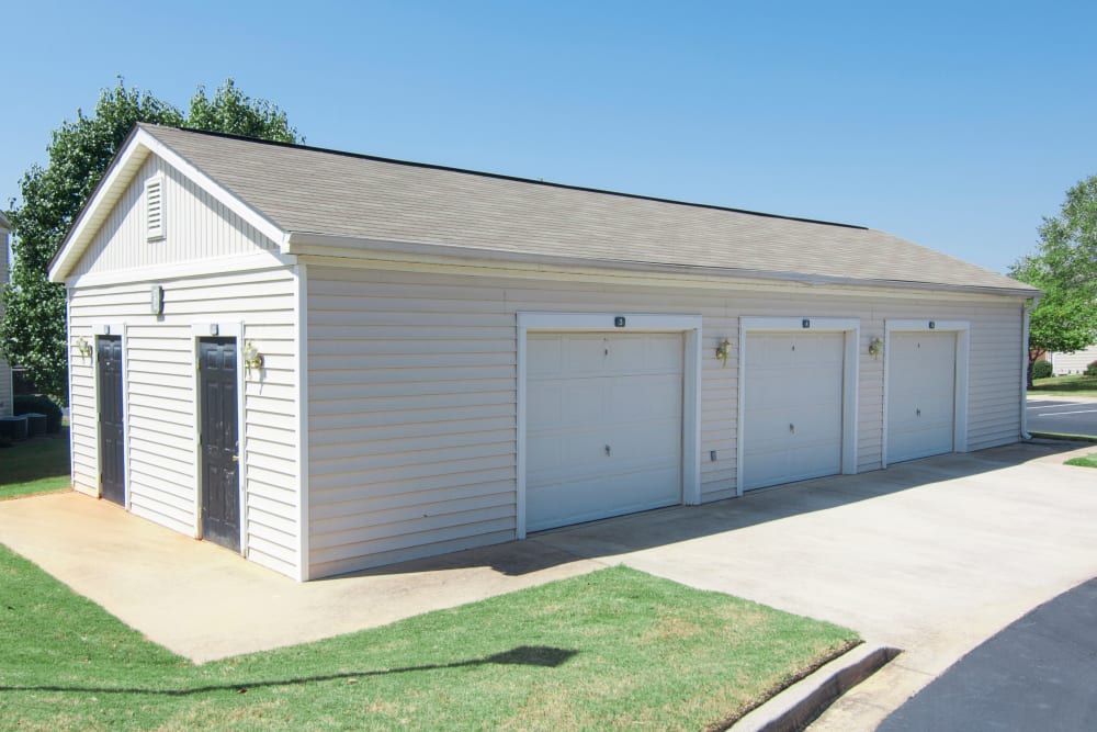 Photos of Amber Chase Apartment Homes in McDonough, GA