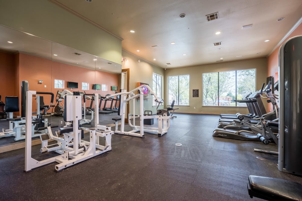 Photos of Arbrook Park Apartment Homes in Arlington, TX