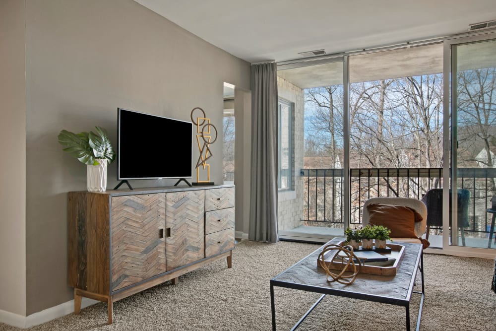 Photos of West Springfield Terrace Apartments in Springfield, VA