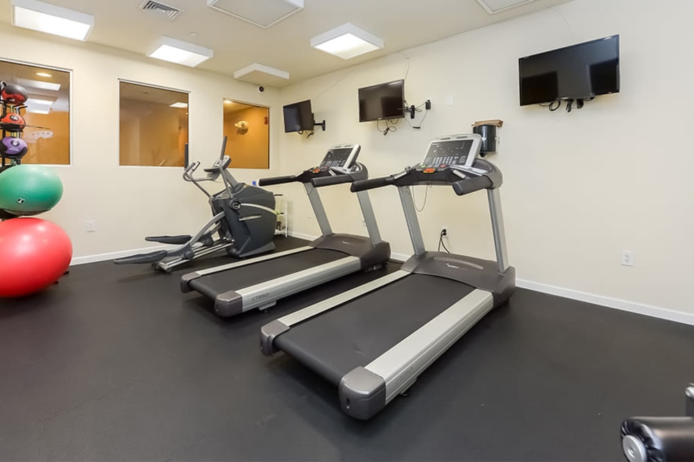 Fitness center at Cranford Crossing Apartment Homes in Cranford, NJ