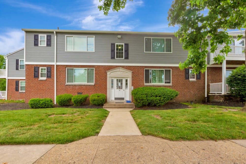 Photos of Village Square Apartments in Mount Holly, NJ