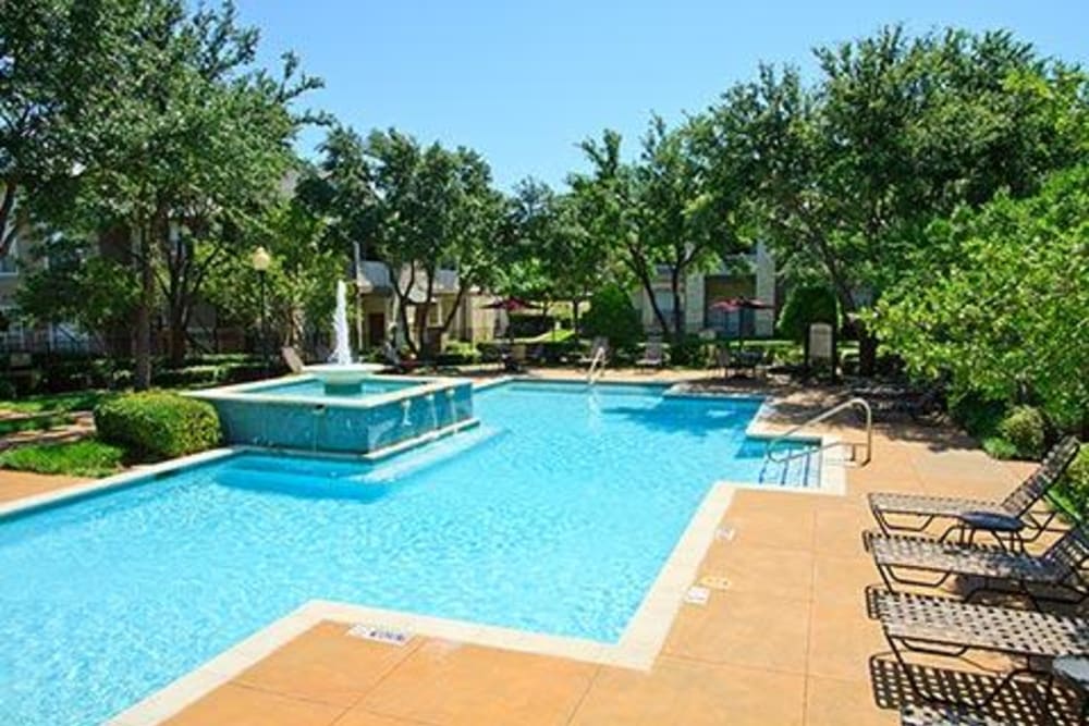 Photos of Somerset at Spring Creek in Plano, Texas