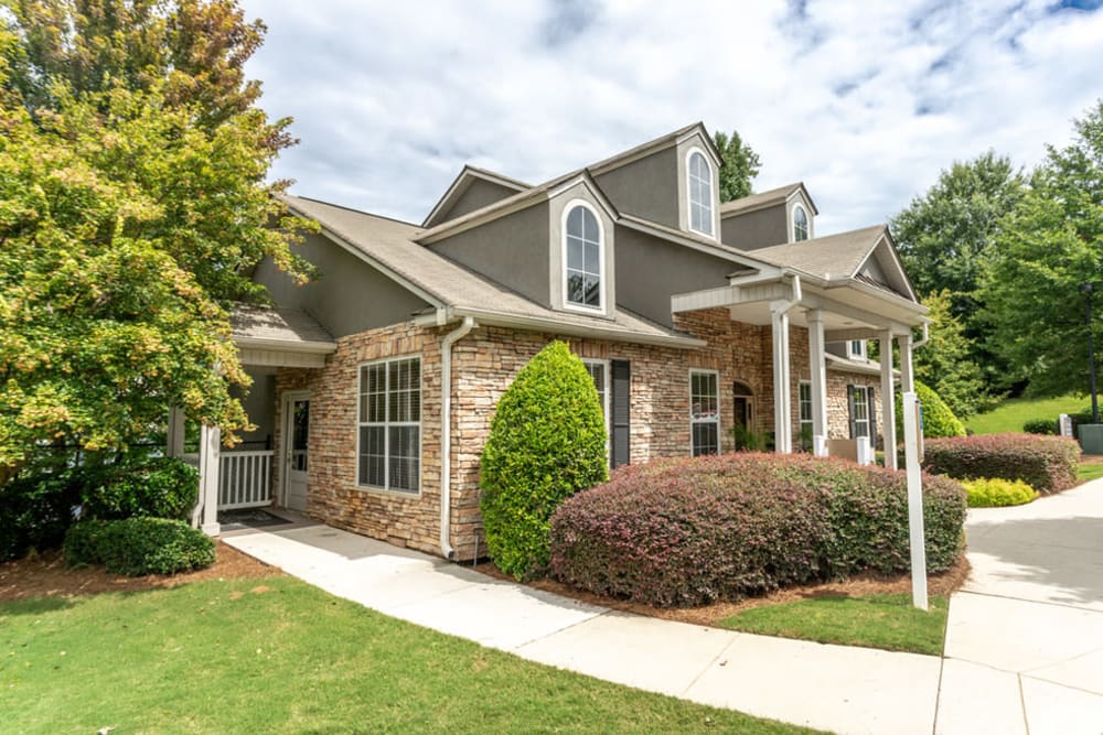 Photos of Monterey Village Apartments in Jonesboro GA