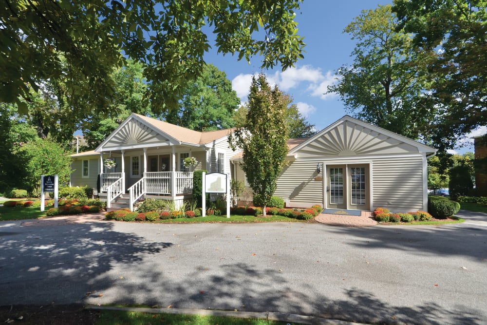 Photos of Middlesex Crossing | Apartments in Billerica, MA