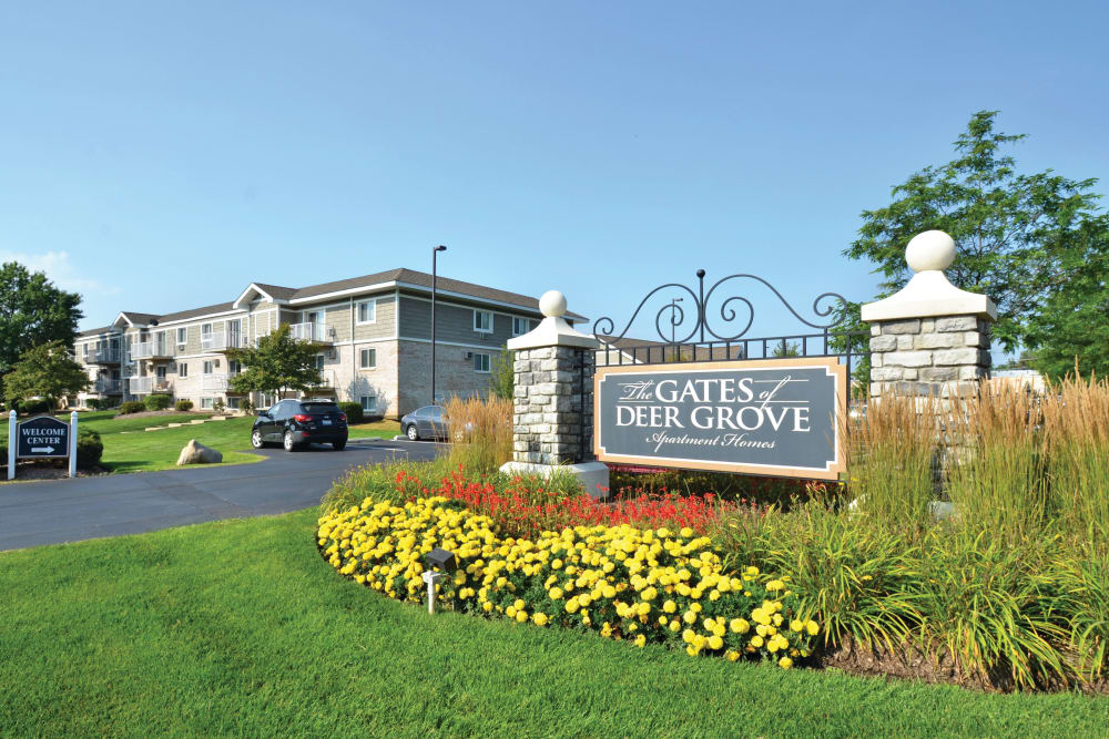 Photos of The Gates of Deer Grove Apartments in Palatine, IL