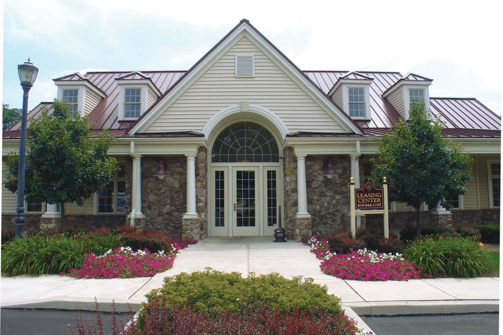 Photos of Frazer Crossing Apartments in Malvern, PA