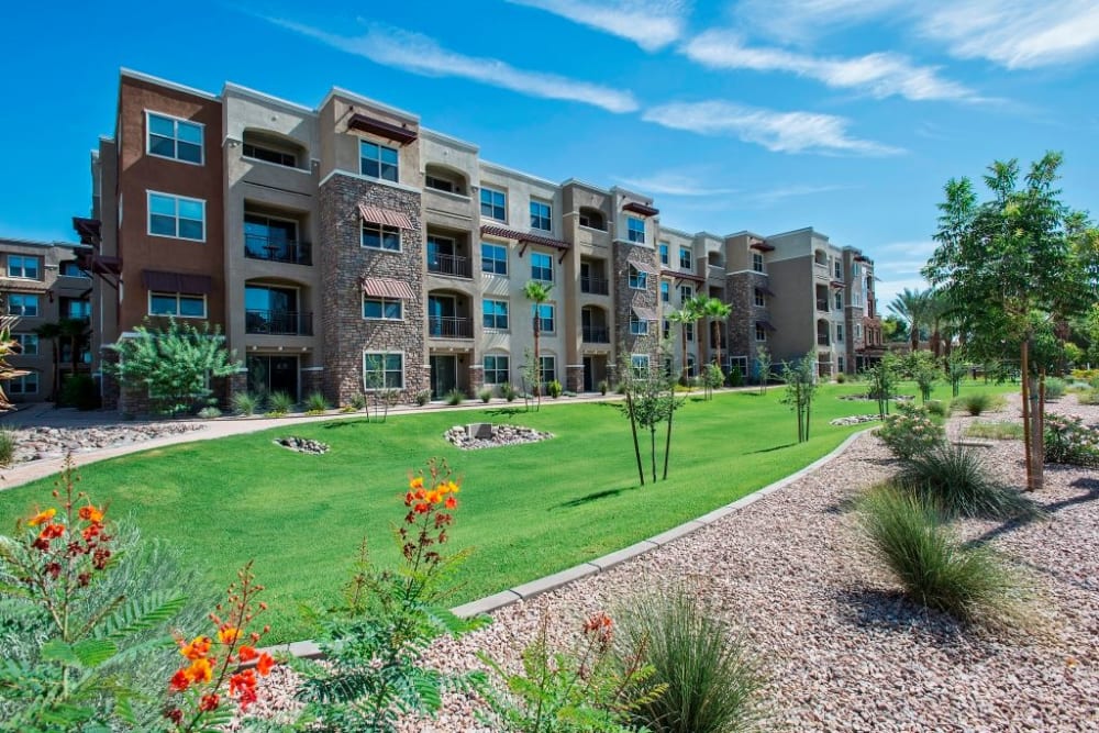 Photos of Luxe Scottsdale Apartments Apartments in