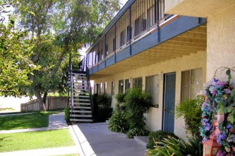 Exterior of El Potrero Apartments in Bakersfield, California