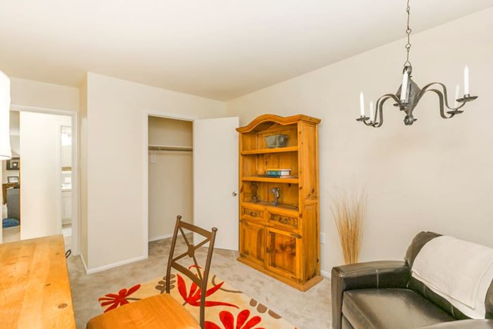 Apartment Features at Gable Oaks Apartment Homes