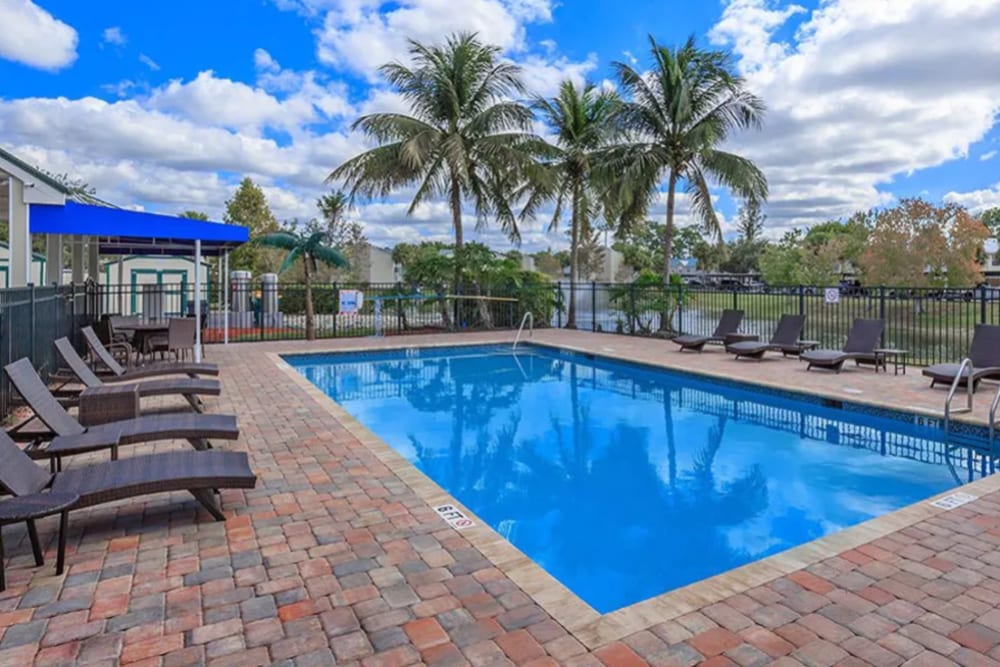 Townhomes w/ Covered Parking | The Coast of Naples Florida