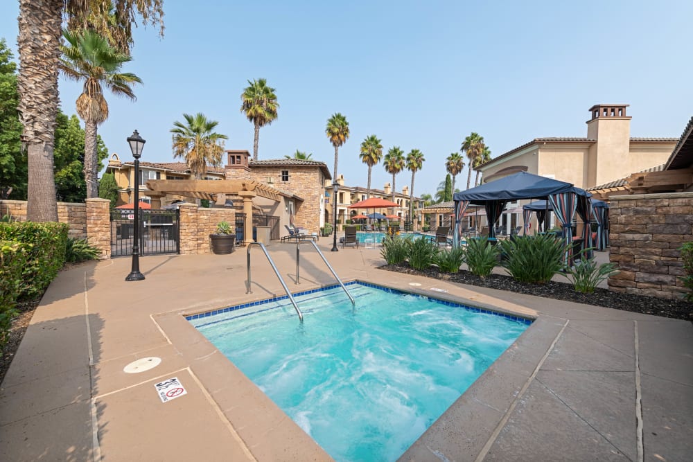 Spa pool for community at Sofi Shadowridge in Vista, California