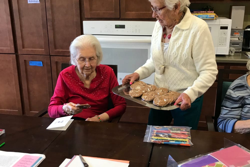 Residents taking a baking class at Edencrest at Green Meadows in Johnston, Iowa