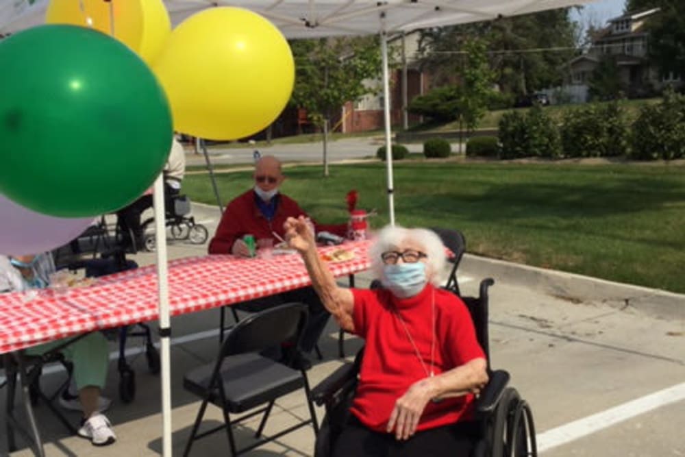 Resident enjoying outside activities at Edencrest at The Legacy in Norwalk, Iowa