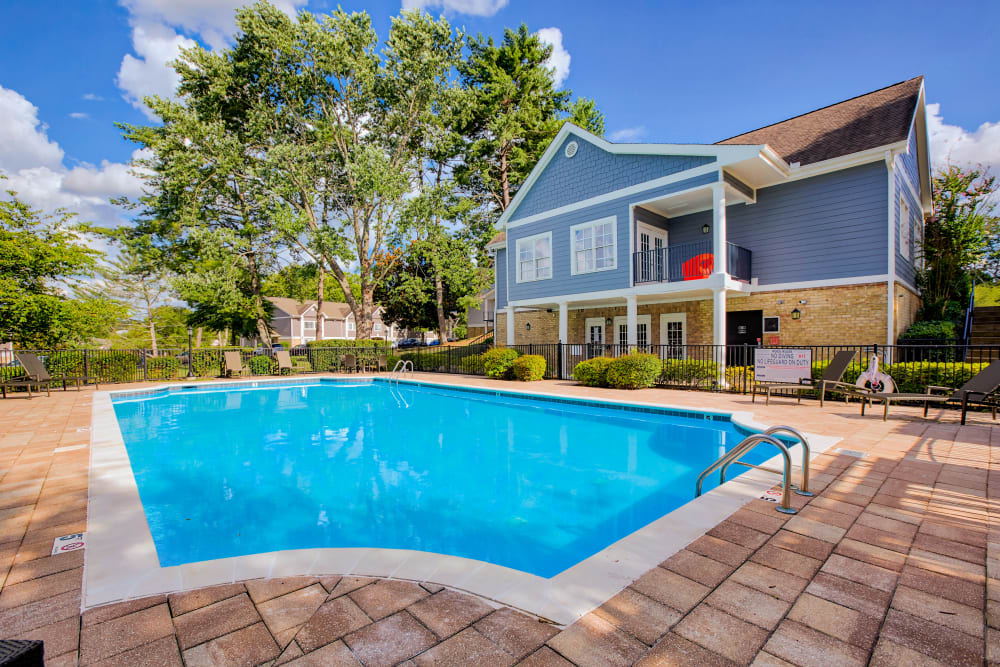 Refreshing swimming pool at 865 Bellevue Apartments in Nashville, Tennessee