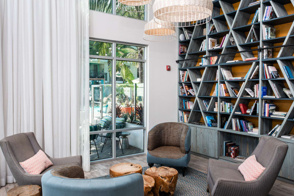Resident library and lounge at Olympus Corsair in San Diego, California