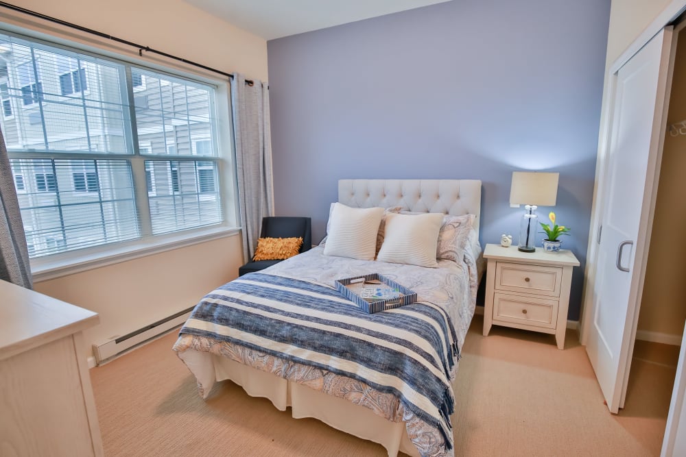 Resident bedroom at Merrill Gardens at Glen Mills in Glen Mills, Pennsylvania. 