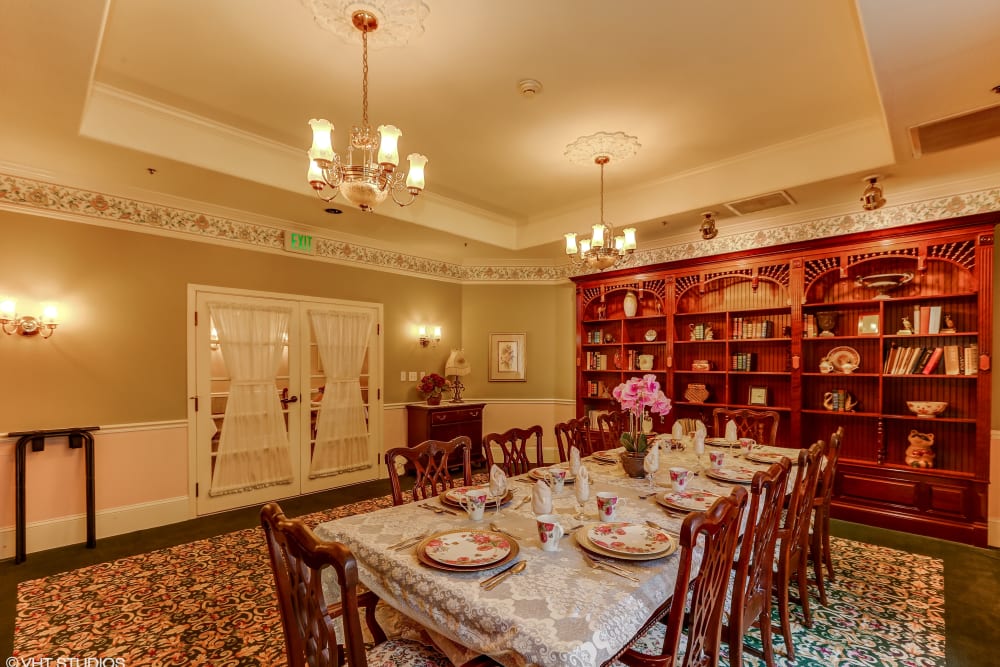 A dining room at Sunshine Villa, A Merrill Gardens Community in Santa Cruz, California. 