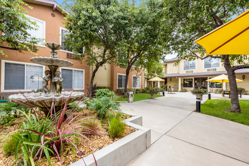 Courtyard at Cypress Place in Ventura, California