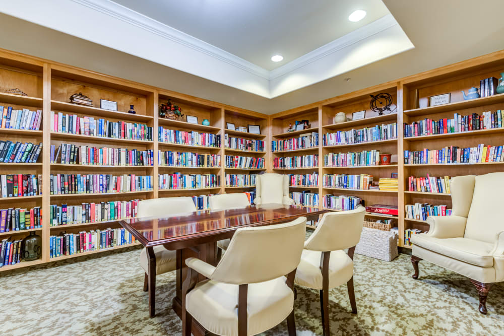 Library room at Cypress Place, Ventura in CA