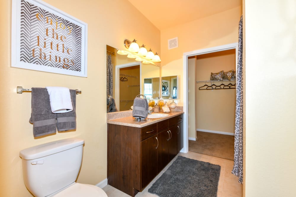 Large bathroom at Courtney Isles in Yulee, Florida