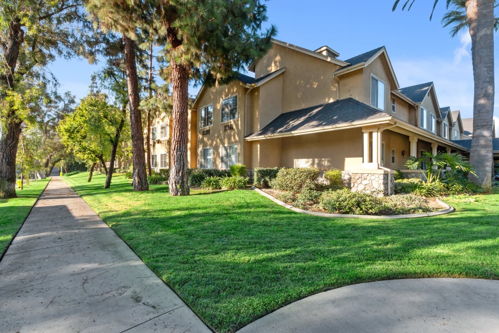 Landscaped walkways outside of Claremont Place in Claremont, California