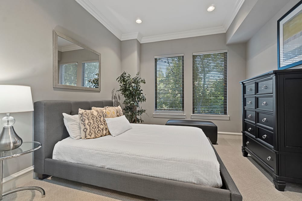 Guest bedroom at Rienzi at Turtle Creek Apartments in Dallas, Texas