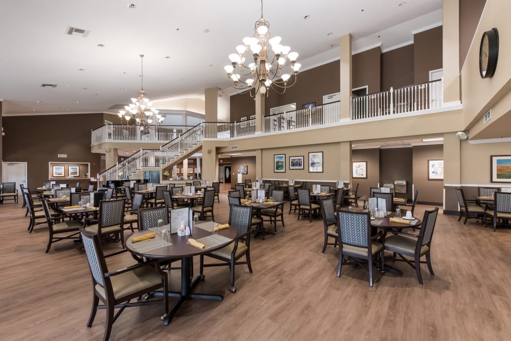 Dining room at Waterview Court in Shreveport, Louisiana