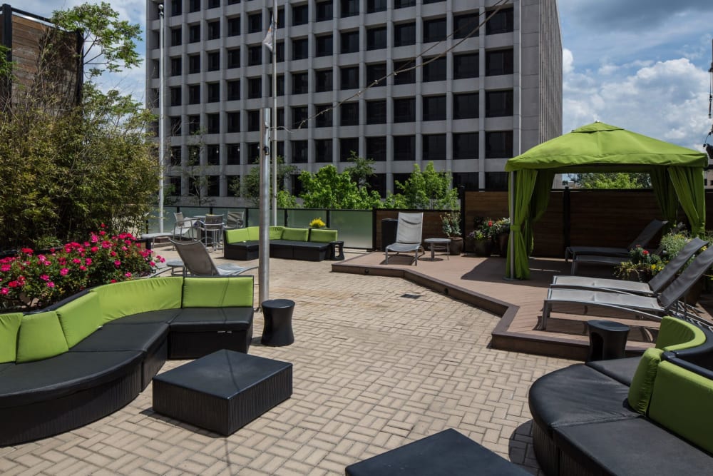 Outdoor lounge at Solace on Peachtree in Atlanta, Georgia