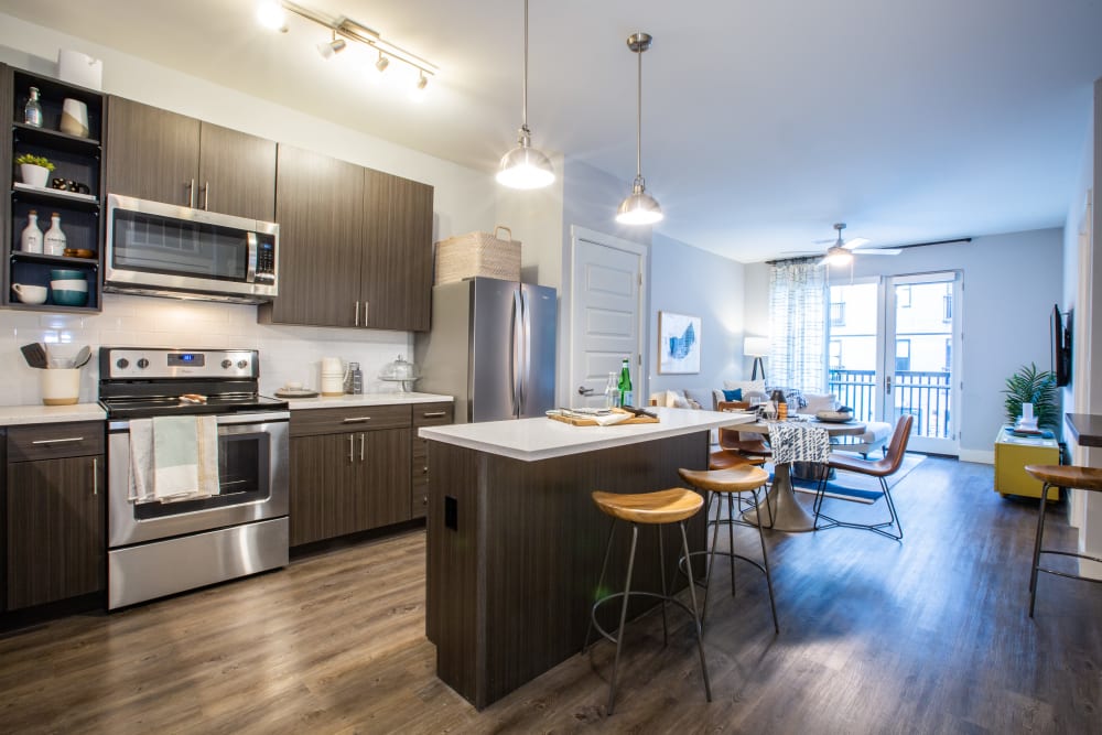 Fully equipped kitchen with wood style flooring at 511 Meeting in Charleston, South Carolina