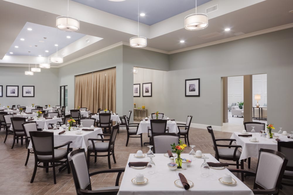 Dining room at The Claiborne at Baton Rouge in Baton Rouge, Louisiana