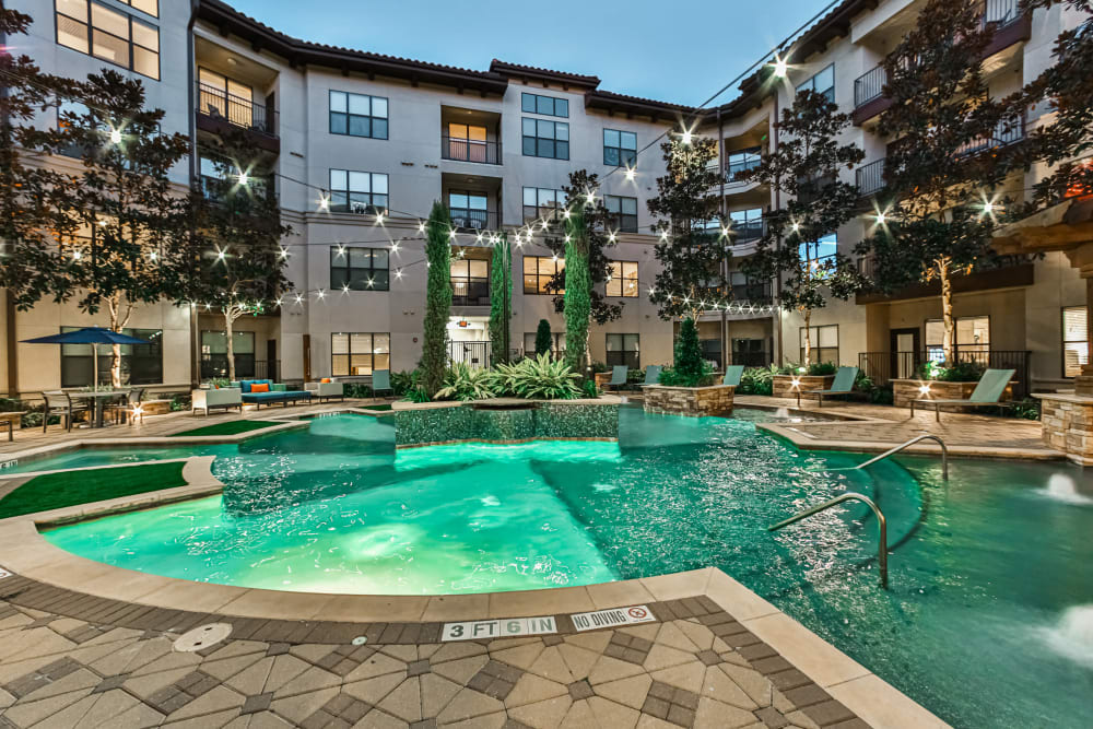 Pool and BBQ grill area at Broadstone Toscano in Houston, Texas