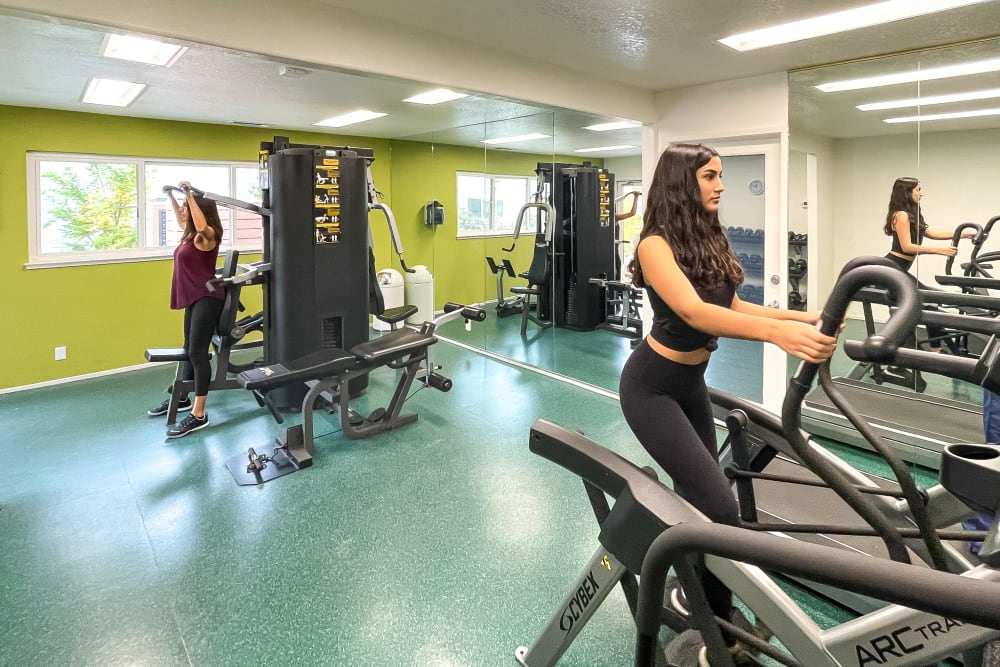 Fitness center at Cypress Pointe Apartments in Gilroy, California