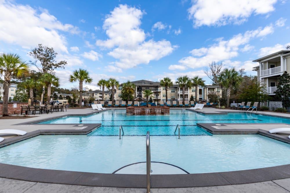 shallow section of pool at Ansley Commons Apartment Homes in Ladson, South Carolina