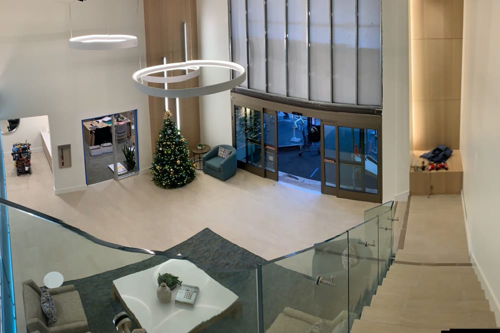 Conveinent amenities at Hillsborough Plaza Apartments in San Mateo, California