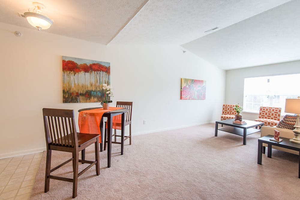 A dining room at Silver Lake Hills in Fenton, Michigan