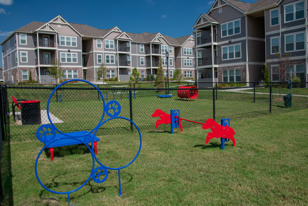 Minimalist Apartments In Norman Ok That Allow Dogs for Large Space