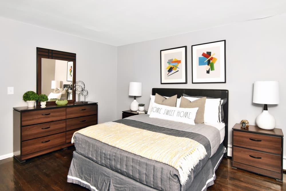 Bedroom at Encore 99 in East Haven, Connecticut