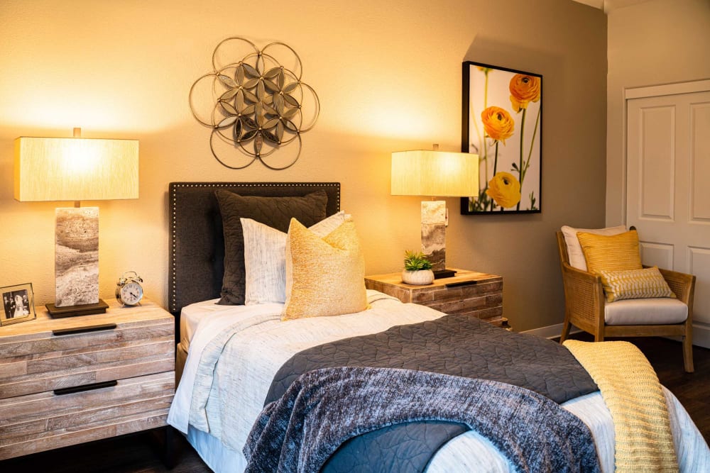 A resident bedroom at Carefield Pleasanton in Pleasanton, California
