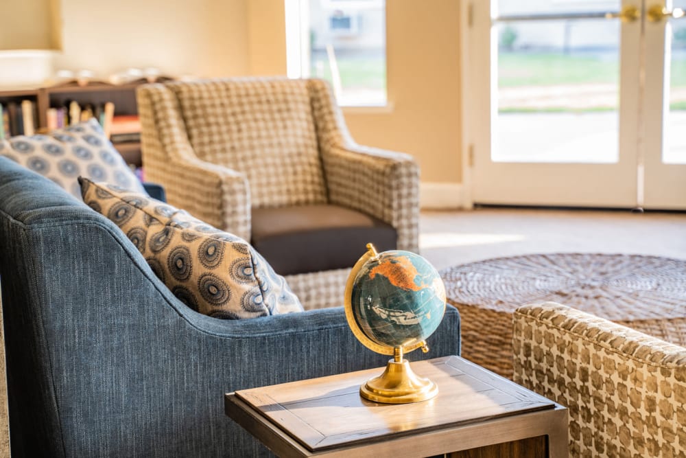 A seating area at Carefield Pleasanton in Pleasanton, California