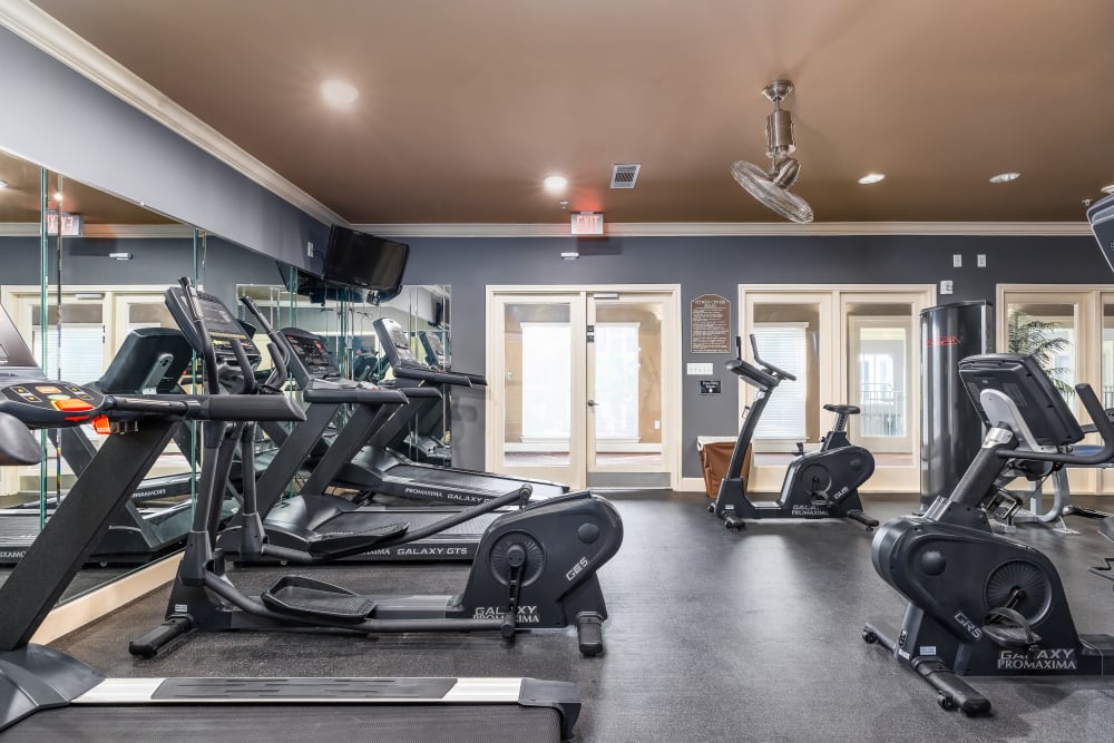 Enjoy apartments with a gym at The Abbey at Grande Oaks in San Antonio, Texas