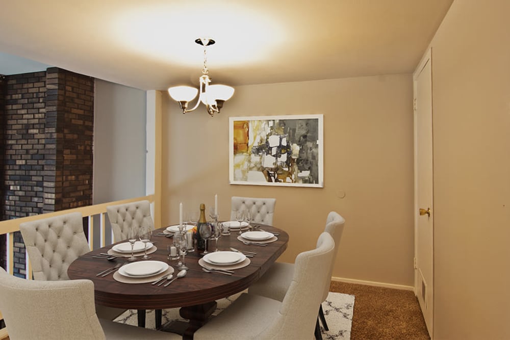 Dining room at Nineteen North Apartments in Pittsburgh, Pennsylvania