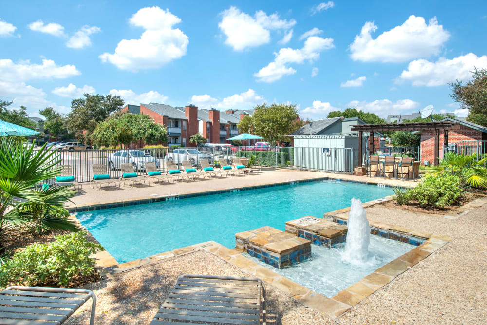 Photos of Lane at Towne Crossing in Mesquite, TX