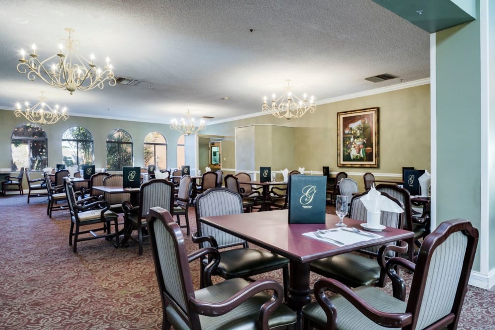Dining hall at Grand Villa of Altamonte Springs in Florida