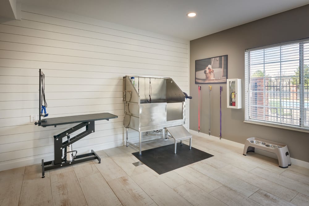 Pet Wash Room at Villas at Homestead Apartments in Englewood, Colorado